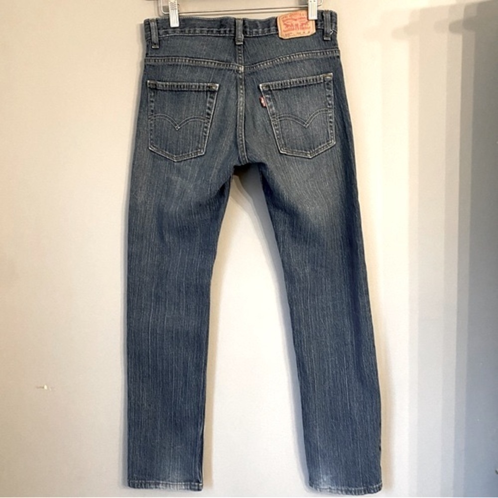 Levi Strauss 511 Slim Style Medium Wash Jeans - Picture 2 of 9
